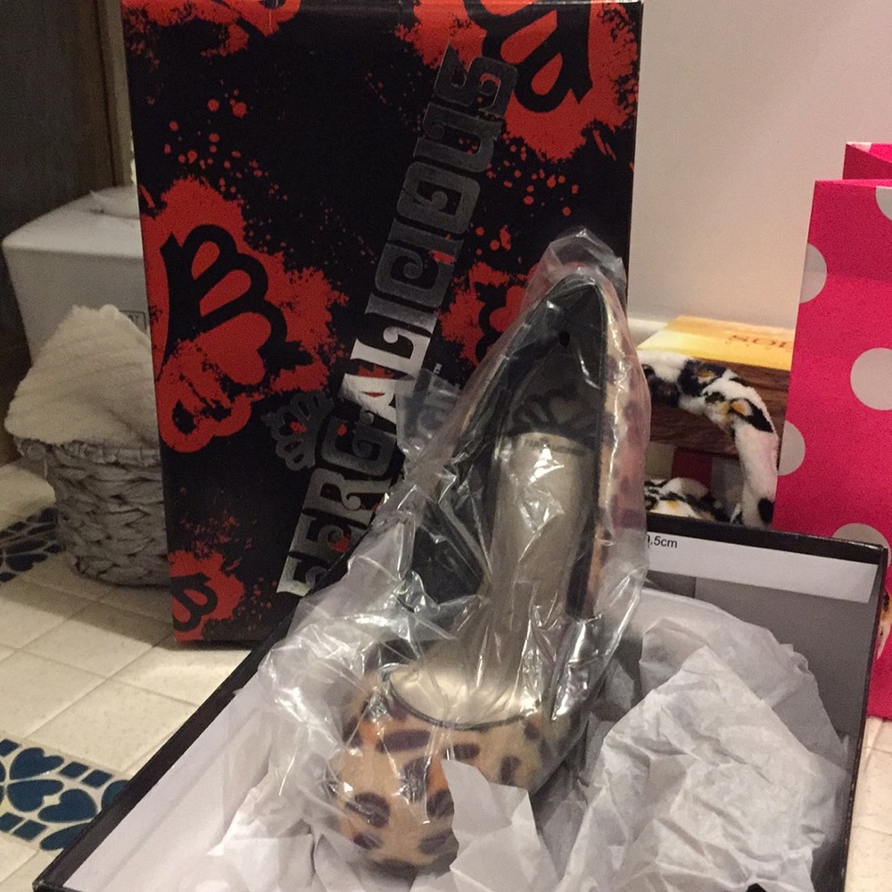Shoes